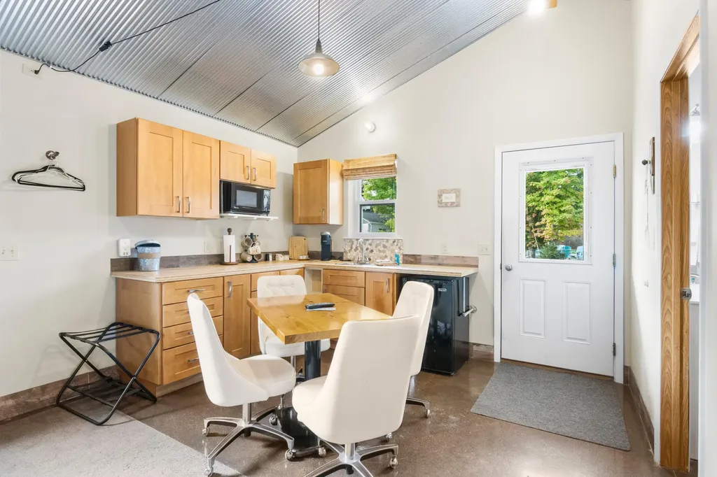 4871 Us Highway 31 N Torch Lake Township MI 49622