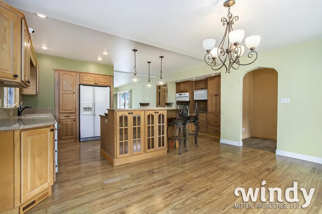 7927 Lakewood Drive Coloma Charter Township MI 49038
