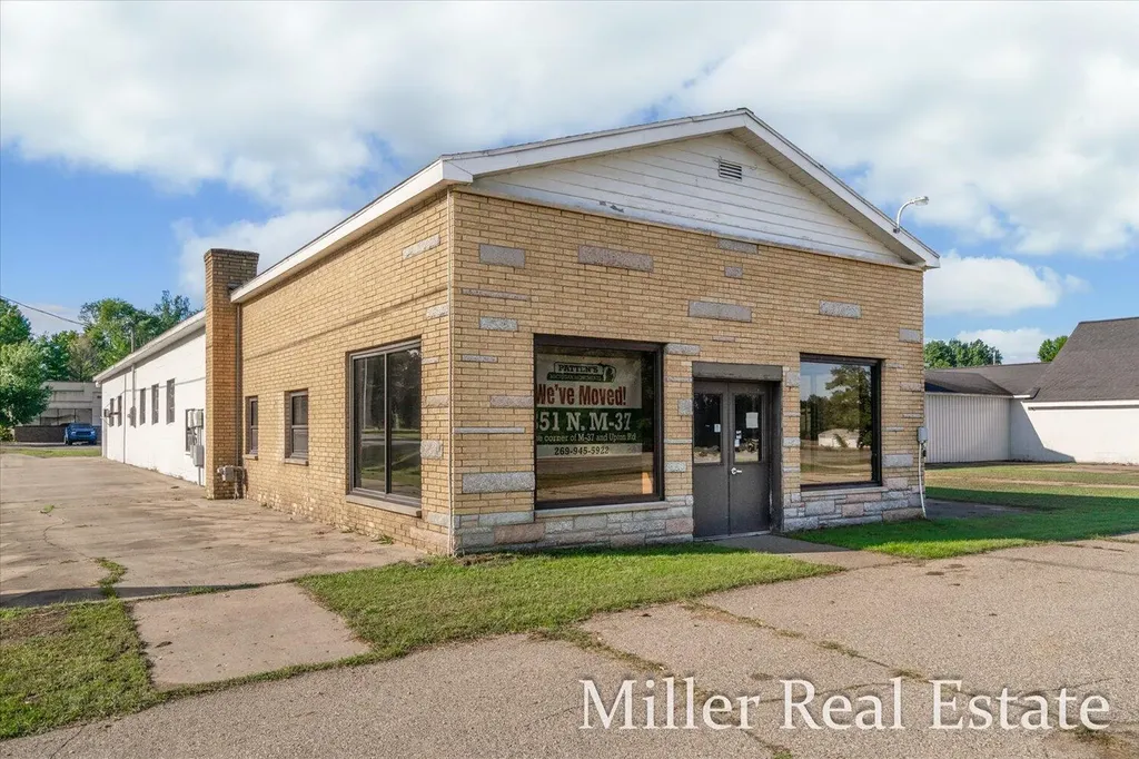 1065 W Green Street Hastings City MI 49058
