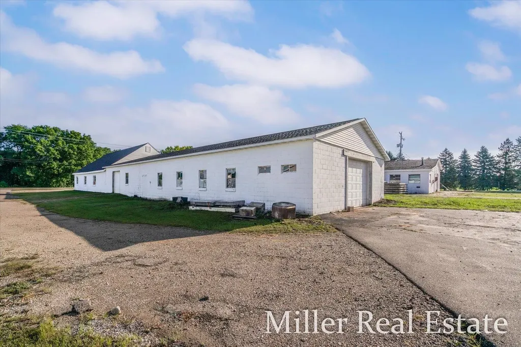 1065 W Green Street Hastings City MI 49058