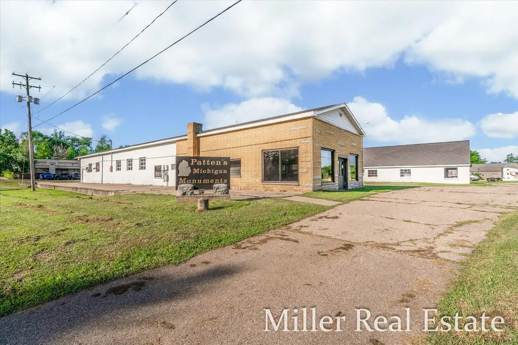 1065 W Green Street Hastings City MI 49058