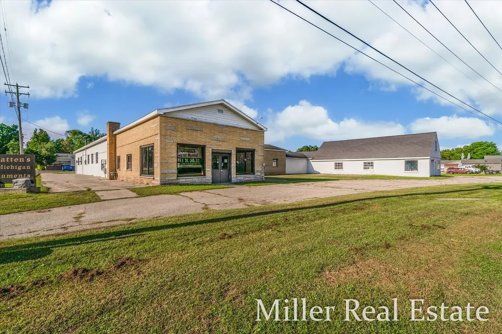 1065 W Green Street Hastings City MI 49058