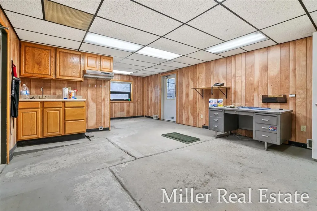 1065 W Green Street Hastings City MI 49058