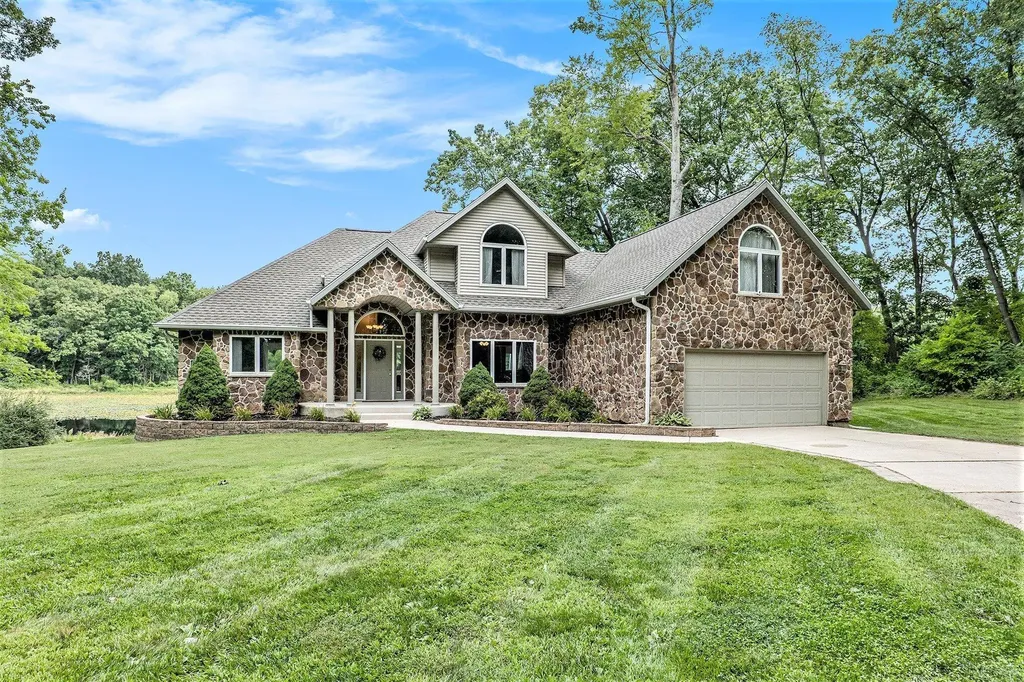 7805 Cougar Drive Prairieville Township MI 49046