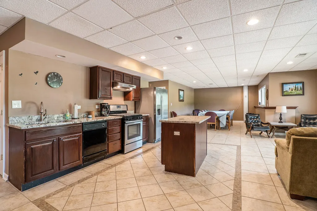 7805 Cougar Drive Prairieville Township MI 49046