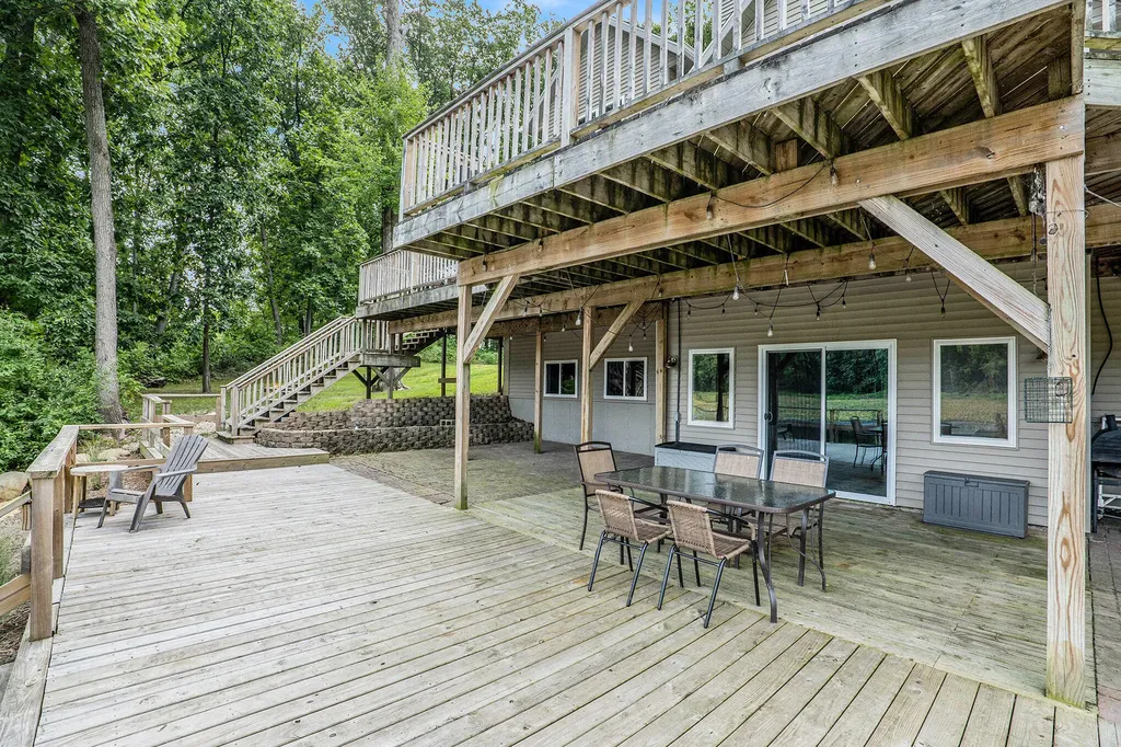 7805 Cougar Drive Prairieville Township MI 49046