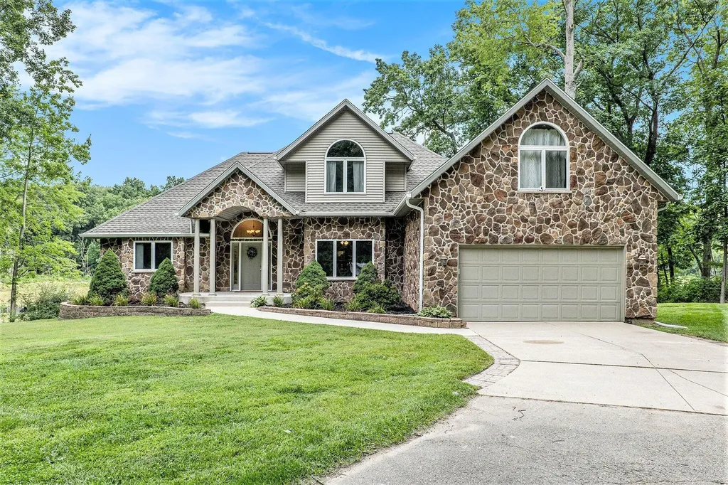 7805 Cougar Drive Prairieville Township MI 49046