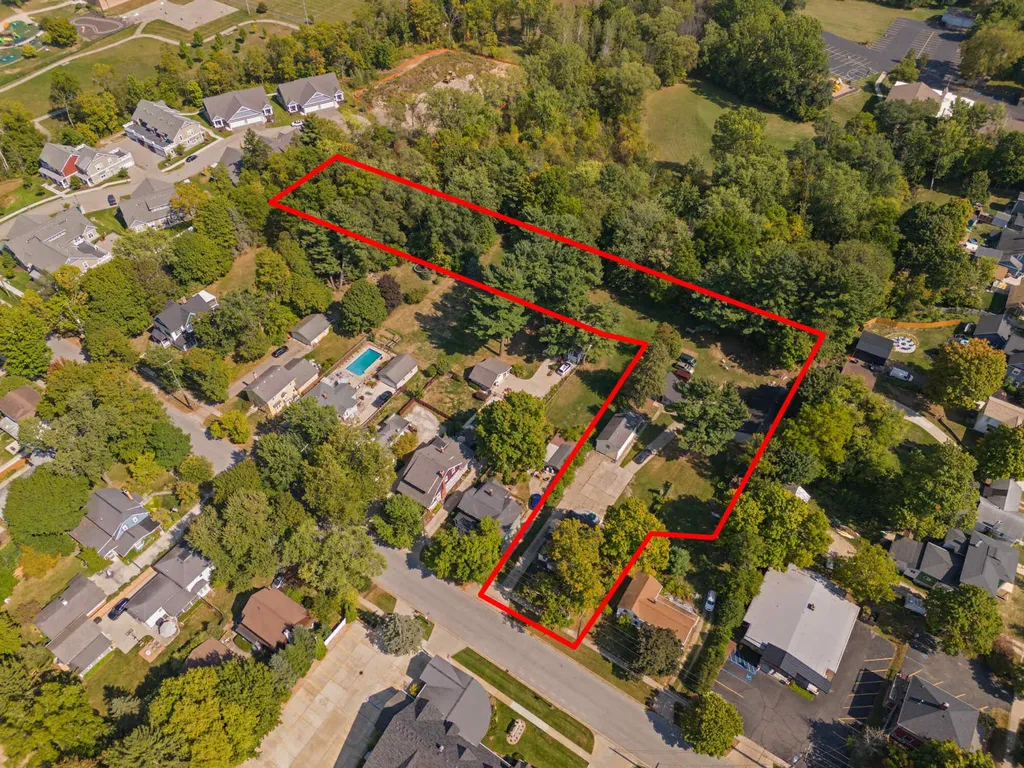 126 N Monroe Street Rockford City MI 49341