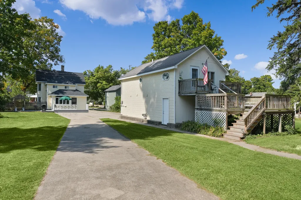 126 N Monroe Street Rockford City MI 49341
