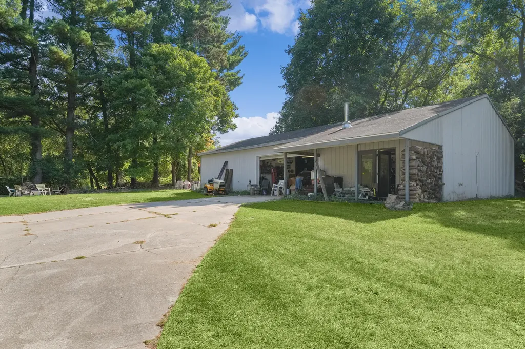 126 N Monroe Street Rockford City MI 49341