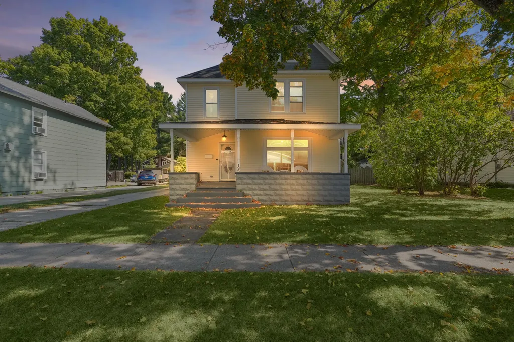 126 N Monroe Street Rockford City MI 49341