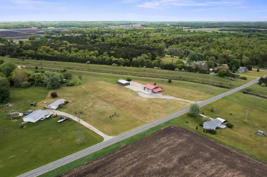 12292 S Oak Avenue Grant Township MI 49327
