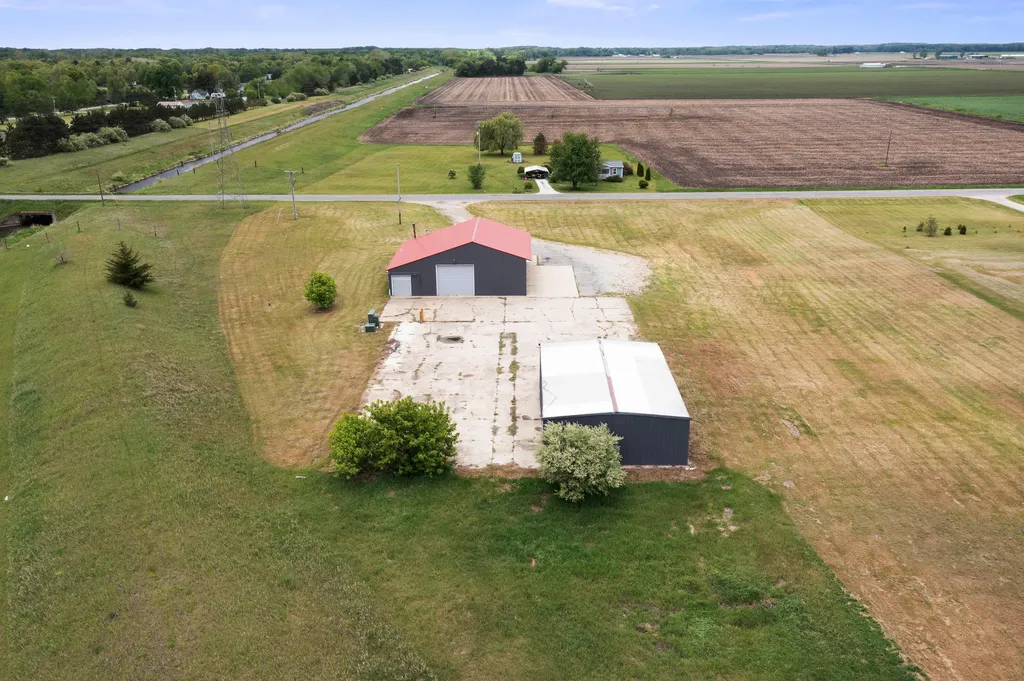 12292 S Oak Avenue Grant Township MI 49327