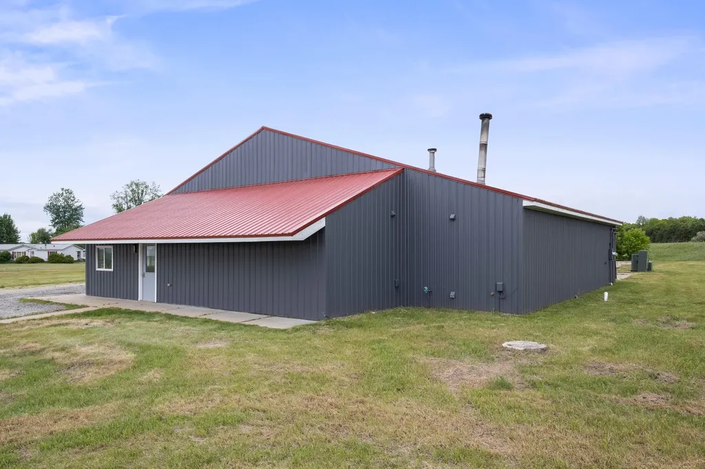 12292 S Oak Avenue Grant Township MI 49327