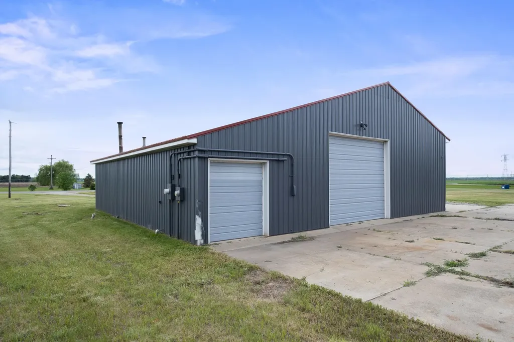 12292 S Oak Avenue Grant Township MI 49327
