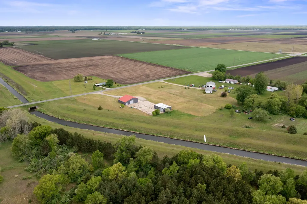 12292 S Oak Avenue Grant Township MI 49327