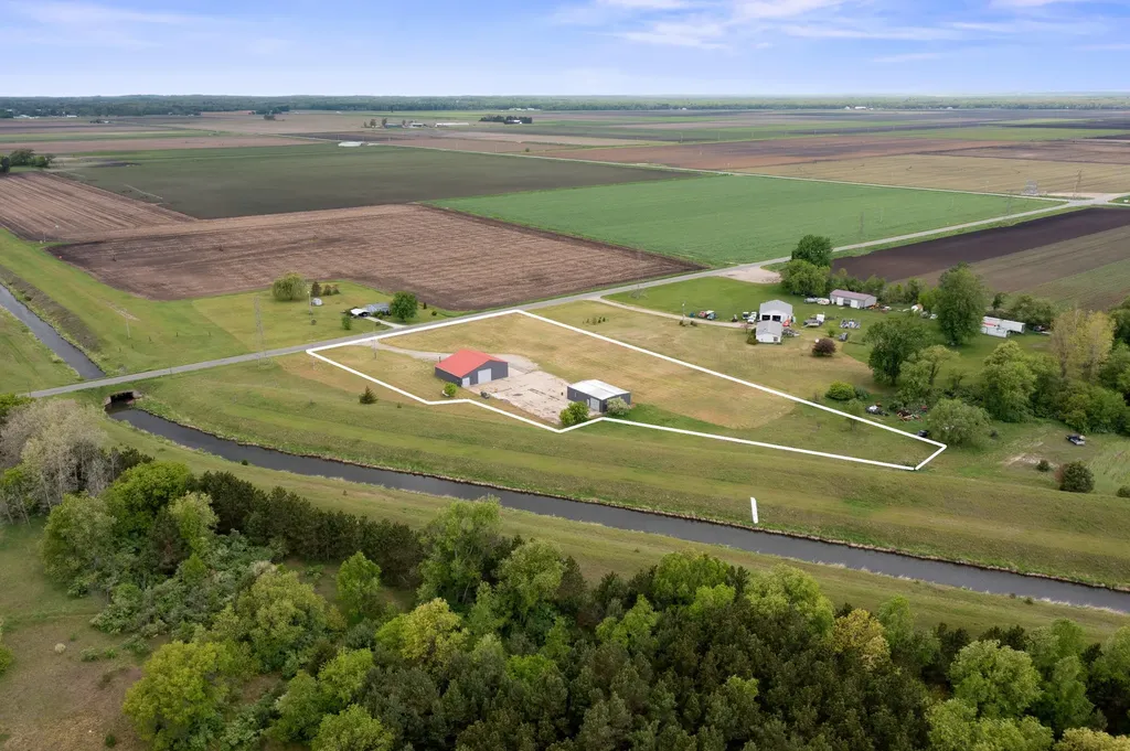 12292 S Oak Avenue Grant Township MI 49327