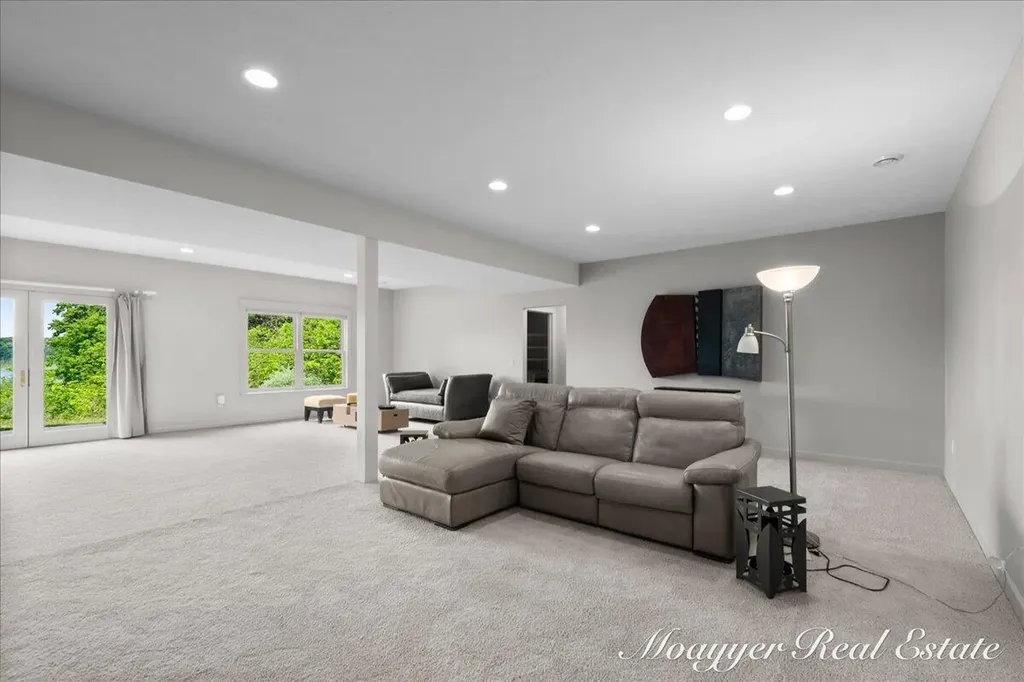 10245 Lincoln Lake Road NE Oakfield Township MI 48838