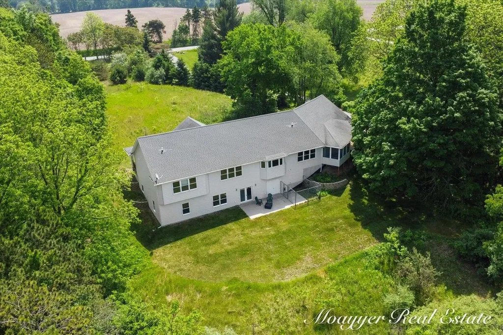 10245 Lincoln Lake Road NE Oakfield Township MI 48838