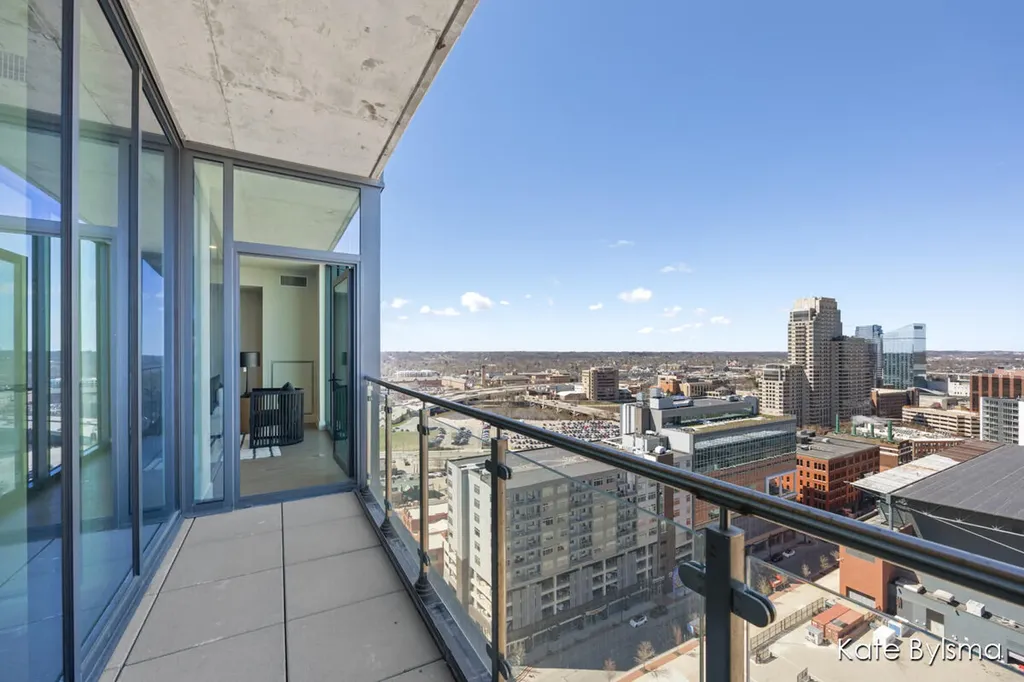 144 Oakes Street SW Grand Rapids City MI 49503