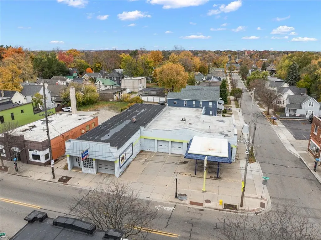935 & 939 Fulton Street E Grand Rapids City MI 49503