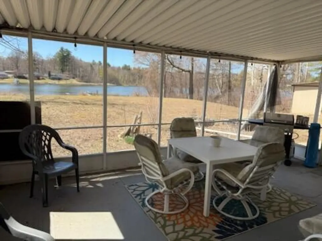 4605 Hunters Trail Douglass Township MI 48886