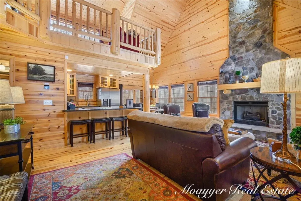 3577 Kingfisher Cove Drive Saugatuck Township MI 49453