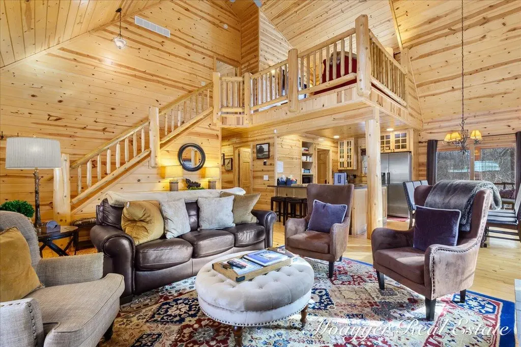 3577 Kingfisher Cove Drive Saugatuck Township MI 49453