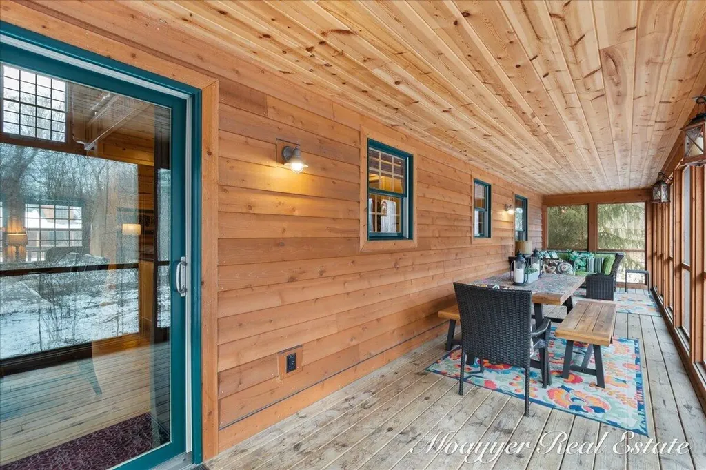 3577 Kingfisher Cove Drive Saugatuck Township MI 49453