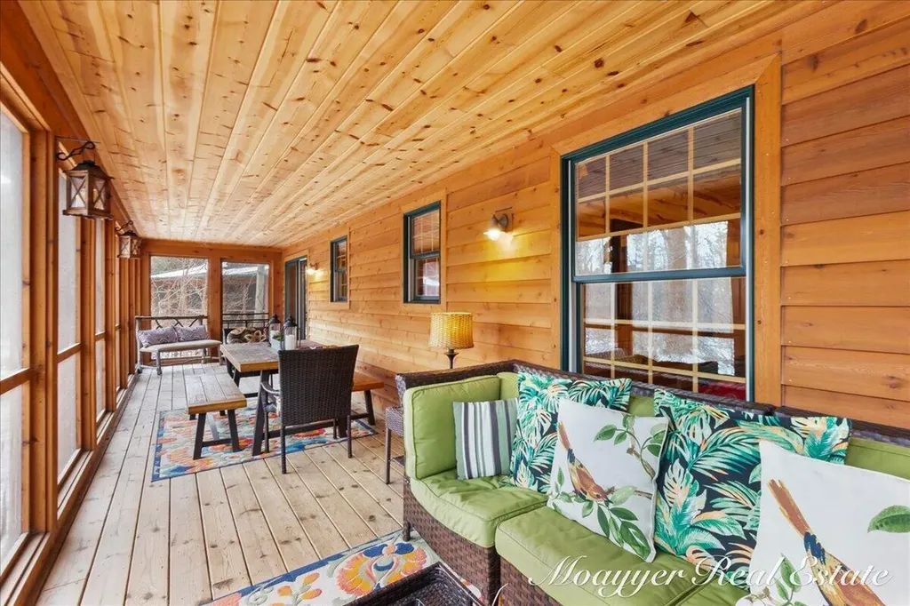 3577 Kingfisher Cove Drive Saugatuck Township MI 49453