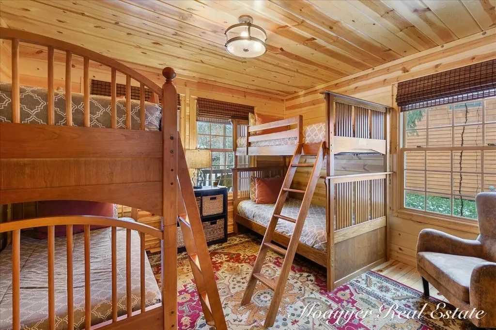 3577 Kingfisher Cove Drive Saugatuck Township MI 49453