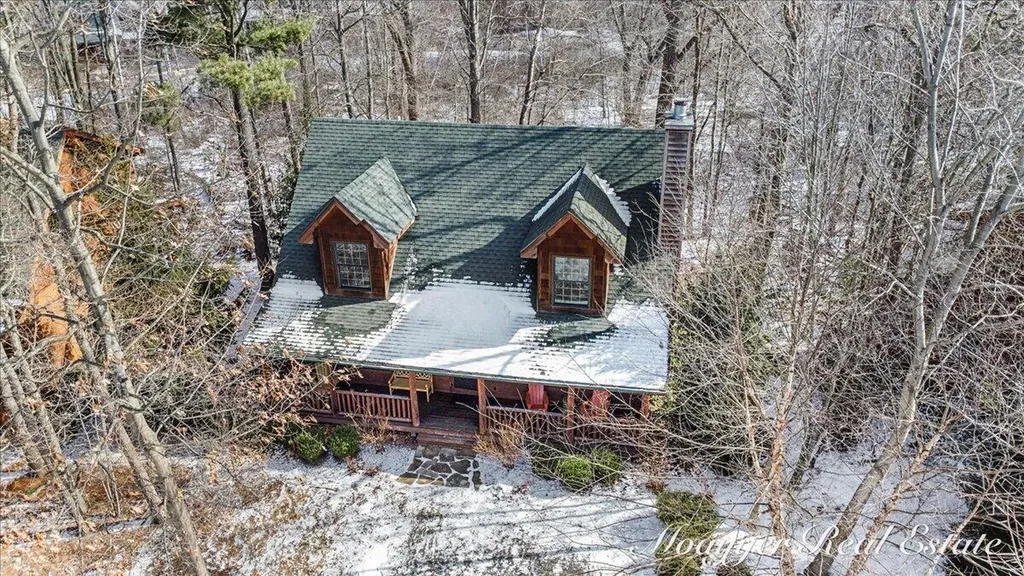 3577 Kingfisher Cove Drive Saugatuck Township MI 49453