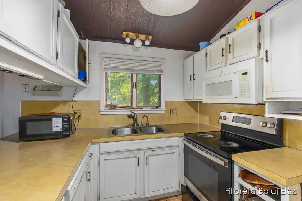 5640 Kraft Avenue SE Cascade Charter Township MI 49512