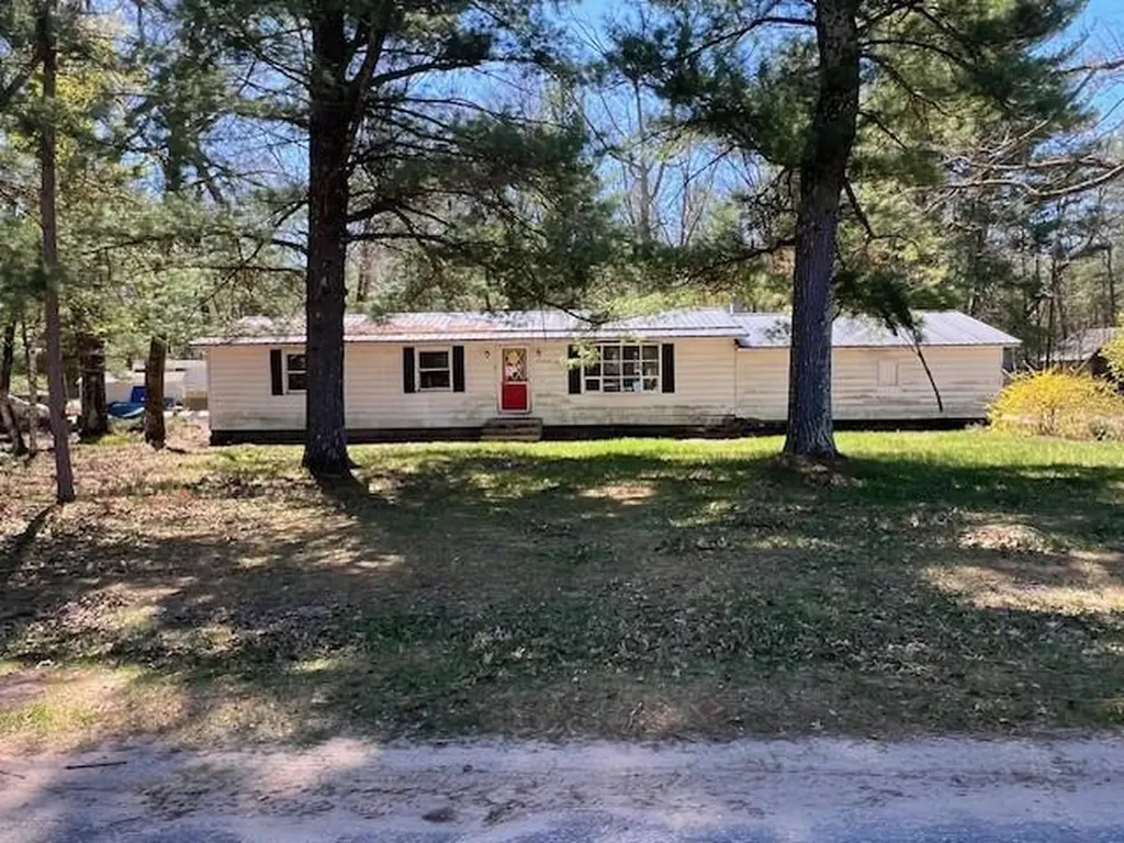 13553 S Star Lake Drive Lake Township MI 49304