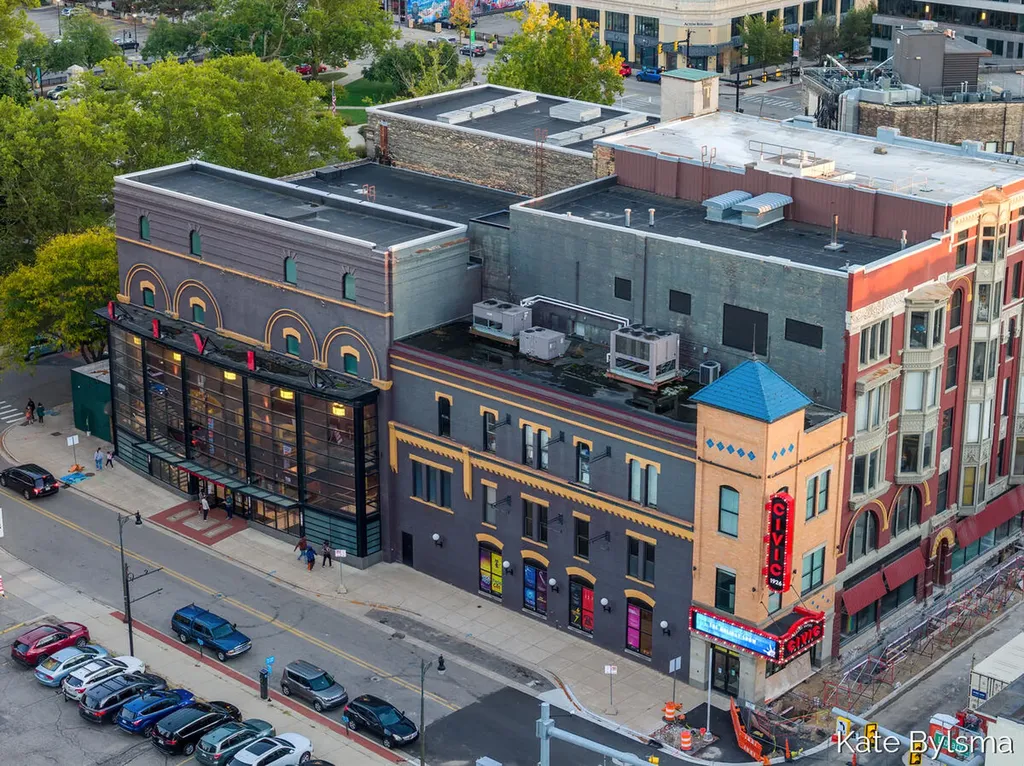 144 Oakes Street SW Grand Rapids City MI 49503