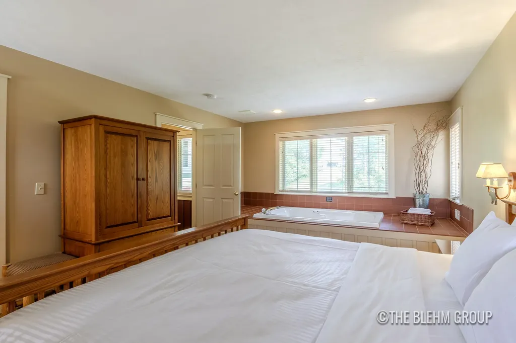 12069 Mountain Top Circle Weldon Township MI 49683