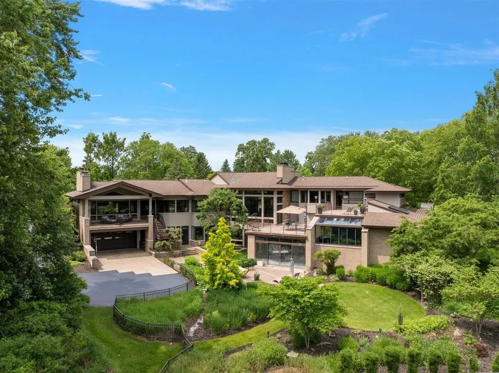 1878 Watermark Drive SE Cascade Charter Township MI 49546