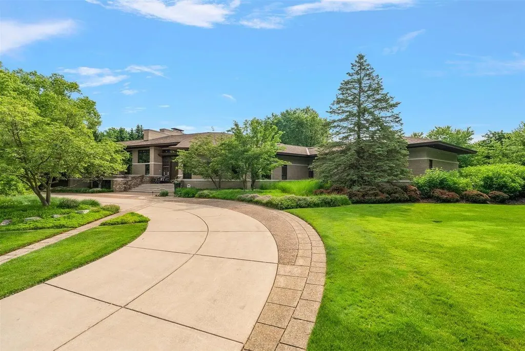 1878 Watermark Drive SE Cascade Charter Township MI 49546