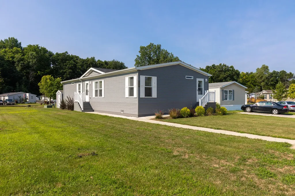 539 Harwood Court Eaton Rapids City MI 48827