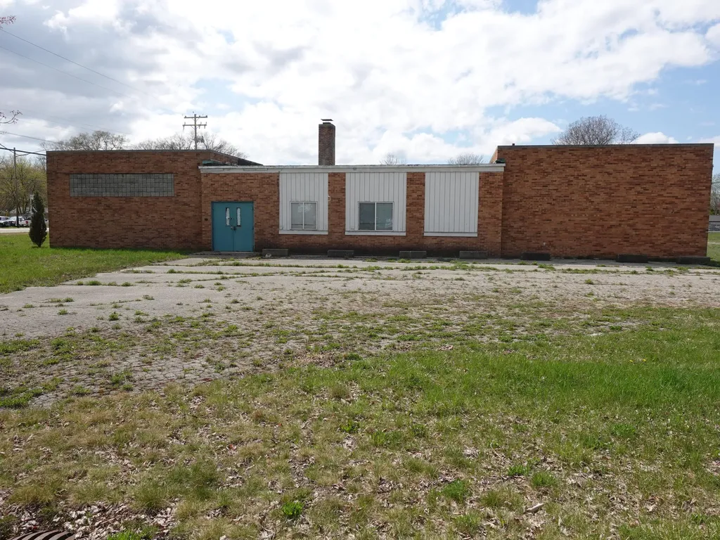 3186 E Apple Avenue Muskegon Charter Township MI 49442