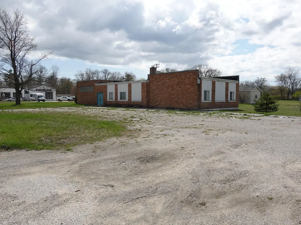 3186 E Apple Avenue Muskegon Charter Township MI 49442