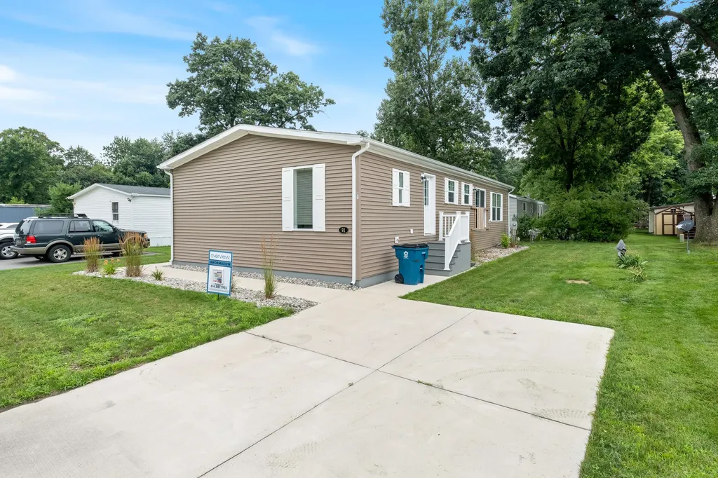 91 Traveler Drive Sparta Township MI 49345