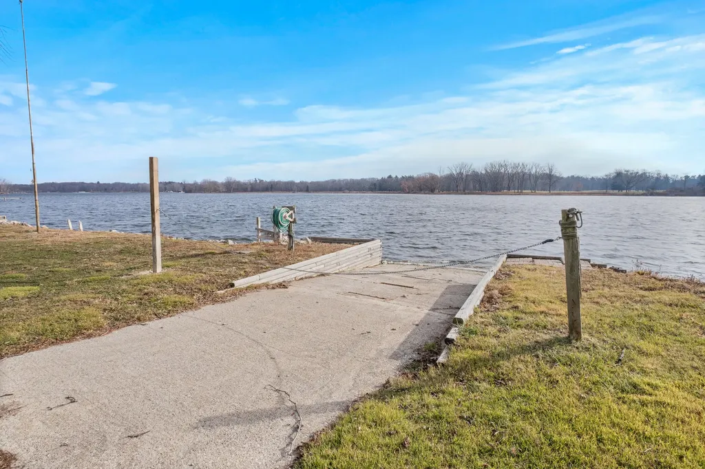 15574 Howard Street Spring Lake Township MI 49456