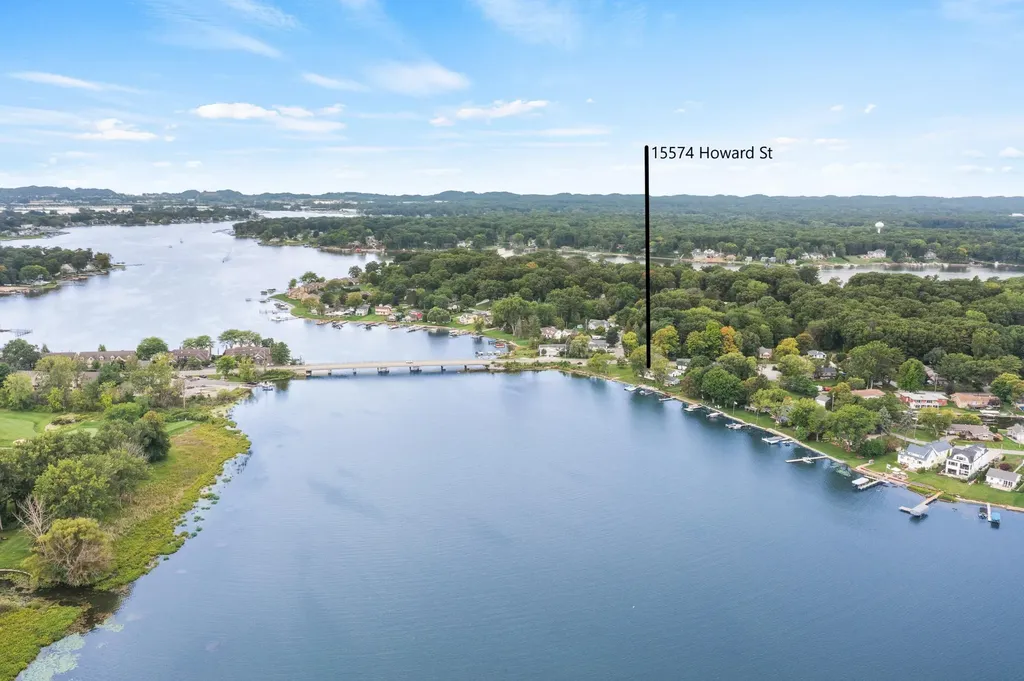 15574 Howard Street Spring Lake Township MI 49456