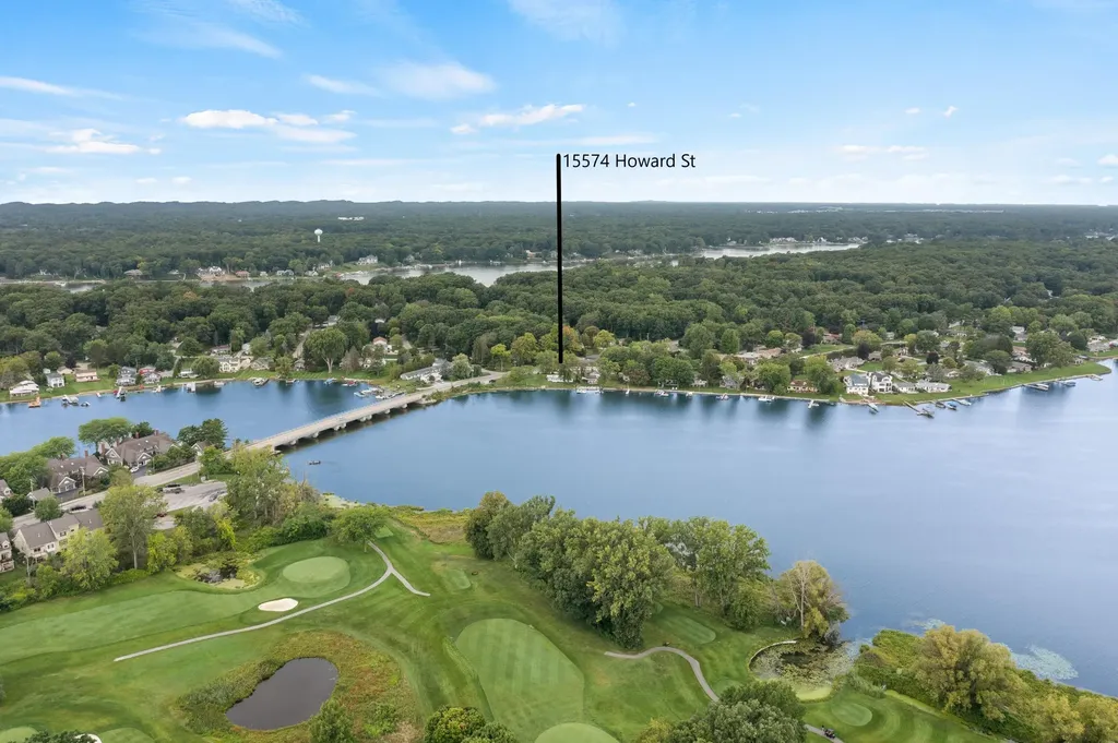 15574 Howard Street Spring Lake Township MI 49456