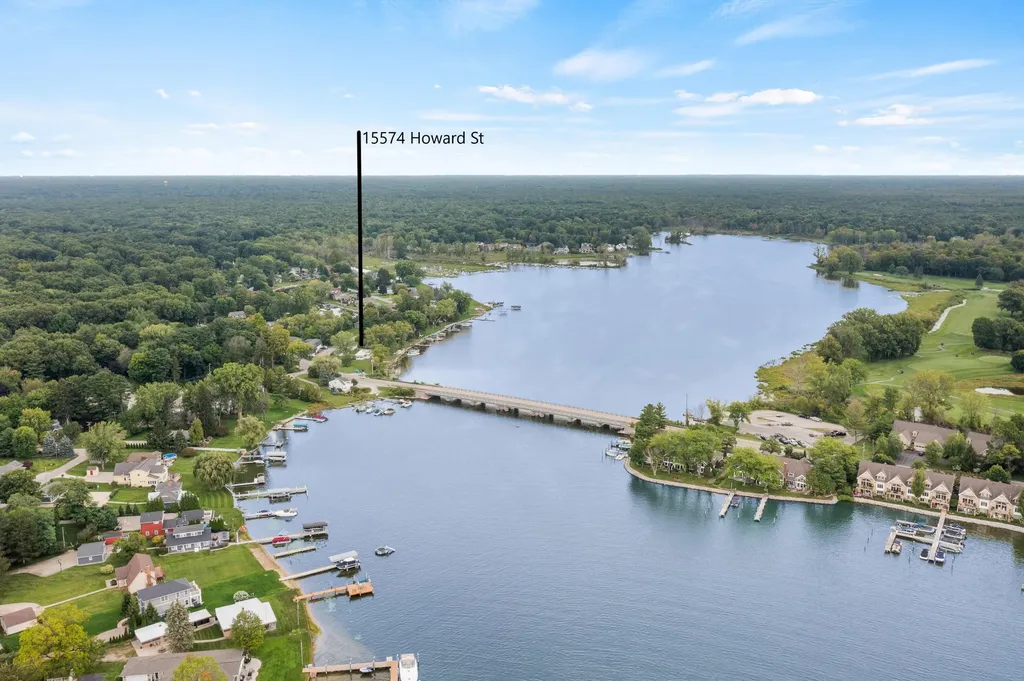 15574 Howard Street Spring Lake Township MI 49456