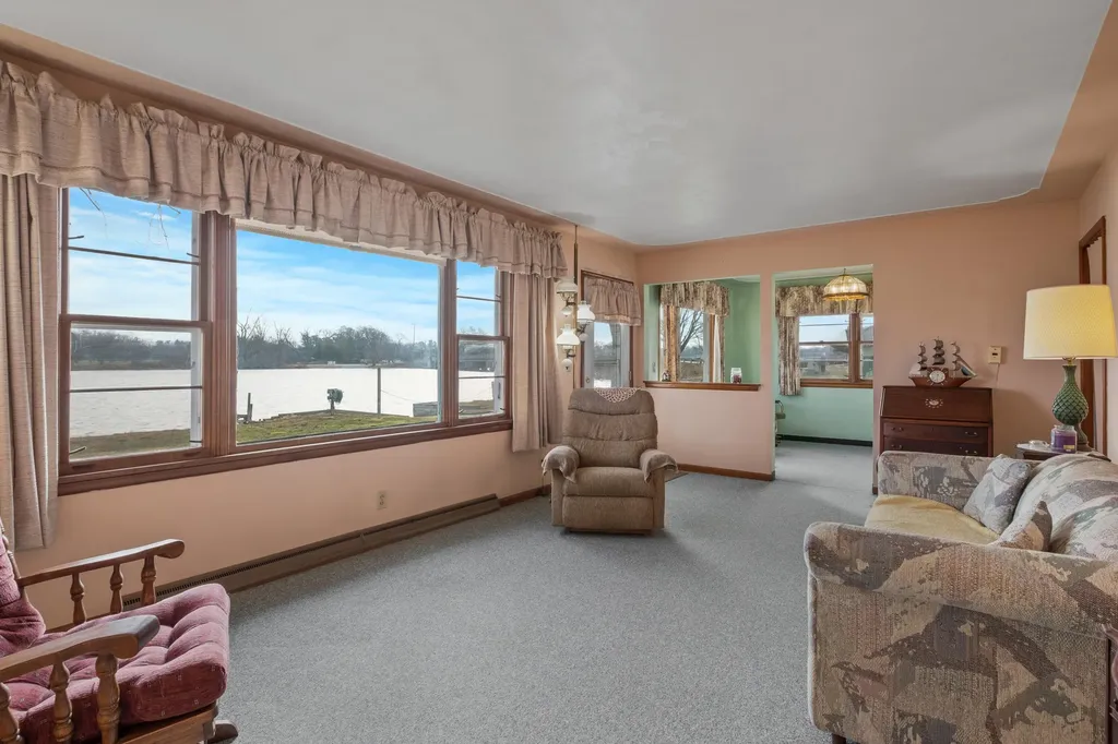 15574 Howard Street Spring Lake Township MI 49456