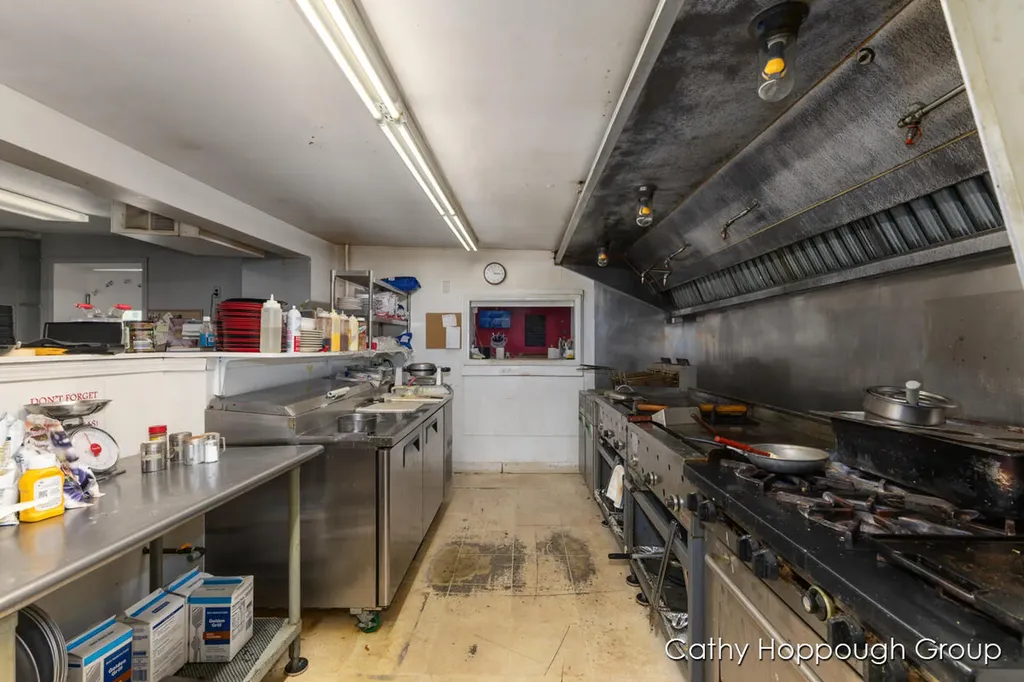 112 N State Street Freeport Village MI 49325