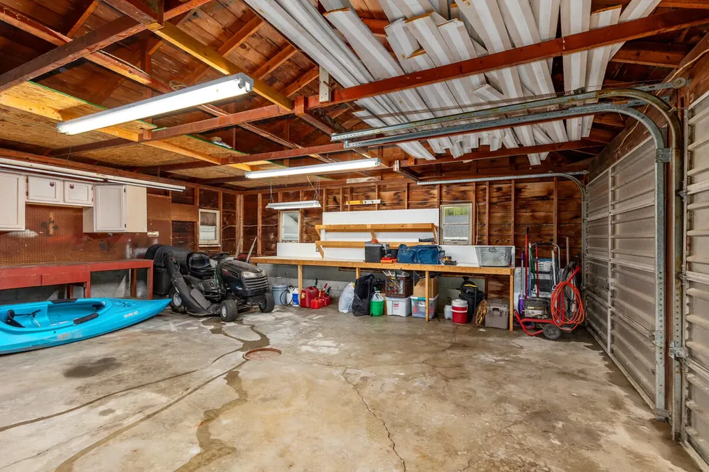 855 Johnson Street Tallmadge Charter Township MI 49435