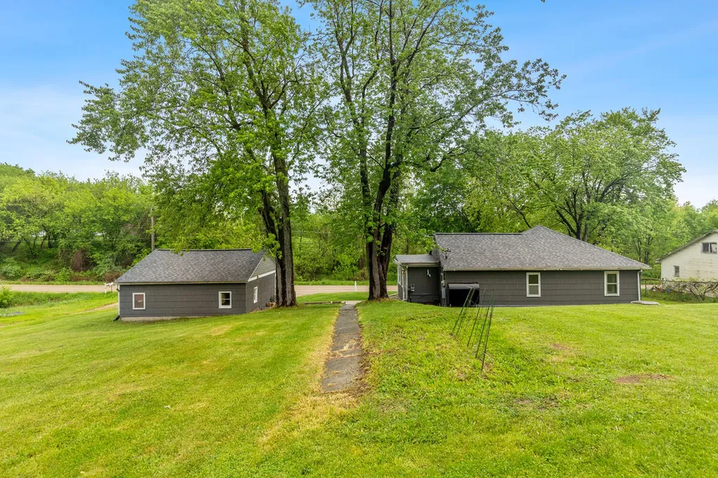 855 Johnson Street Tallmadge Charter Township MI 49435